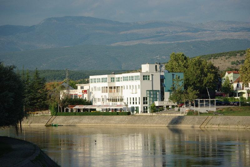 טריליי Hotel Sv. Mihovil מראה חיצוני תמונה