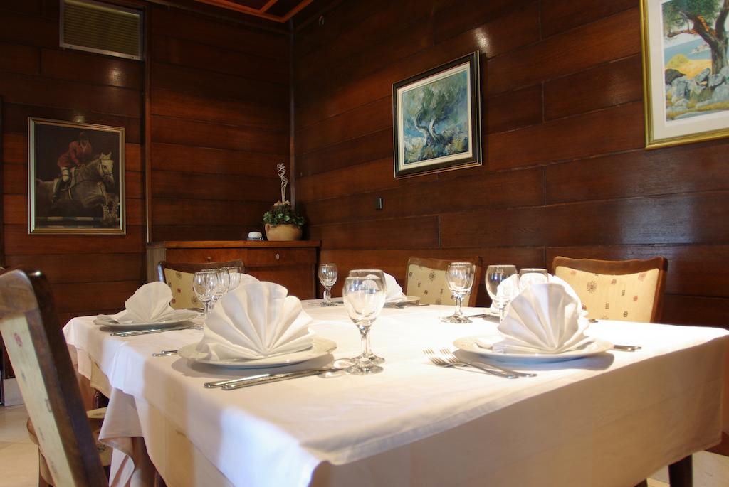 טריליי Hotel Sv. Mihovil מראה חיצוני תמונה
